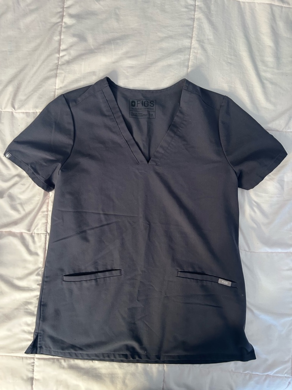 FIGS Scrub Top Grey Size S